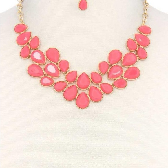 18" Colorful Acrylic Necklace Sets - Picture 3 of 9